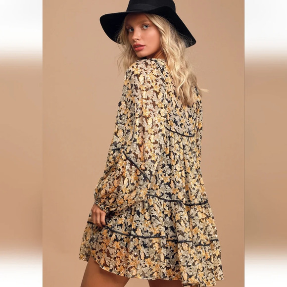 Free Swinging Black Floral Print Ruffled Mini Dress. Size small - Picture 2 of 16